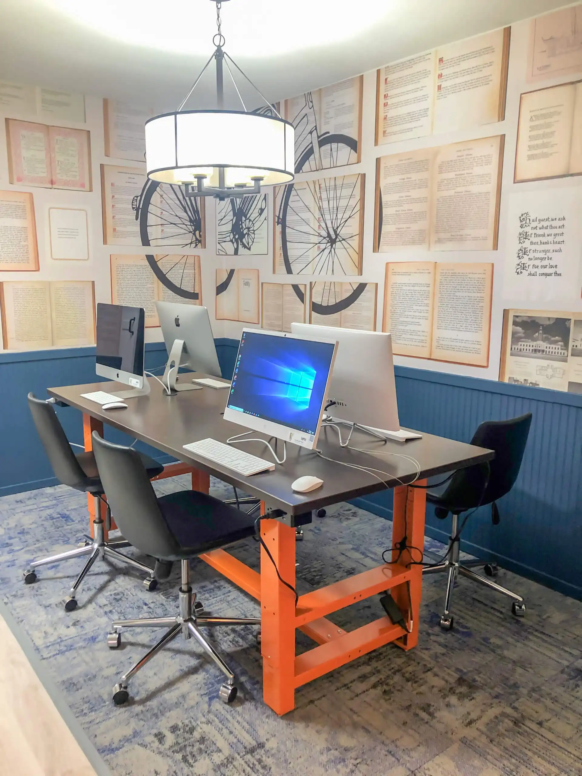 computer room at the flats at isu apartments